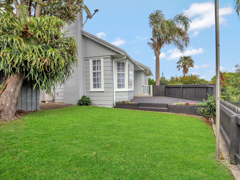 4 Carnie Street, Gate Pa, Tauranga - Carousel 1