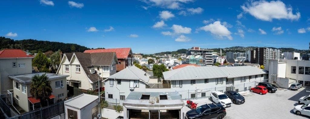 6D/8 Lipman Street, Mount Victoria, Wellington - Carousel 1
