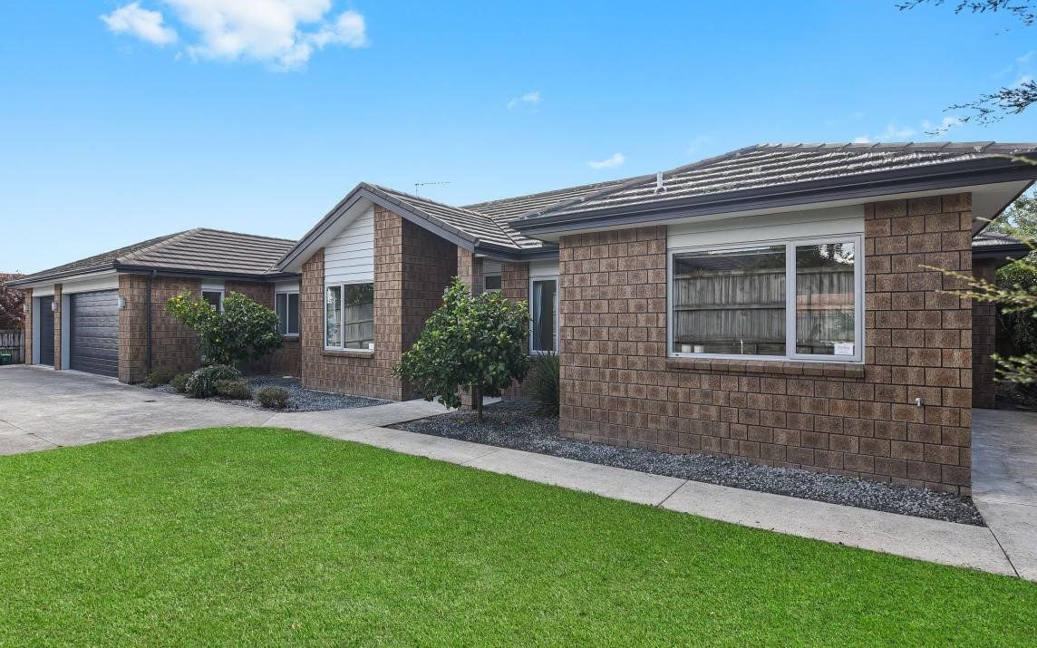 9 Stanton Place, Huntington, Hamilton - Carousel 1