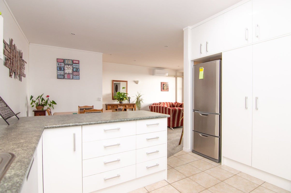 3/6D Queen Street, Palmerston North, Palmerston North - Carousel 2