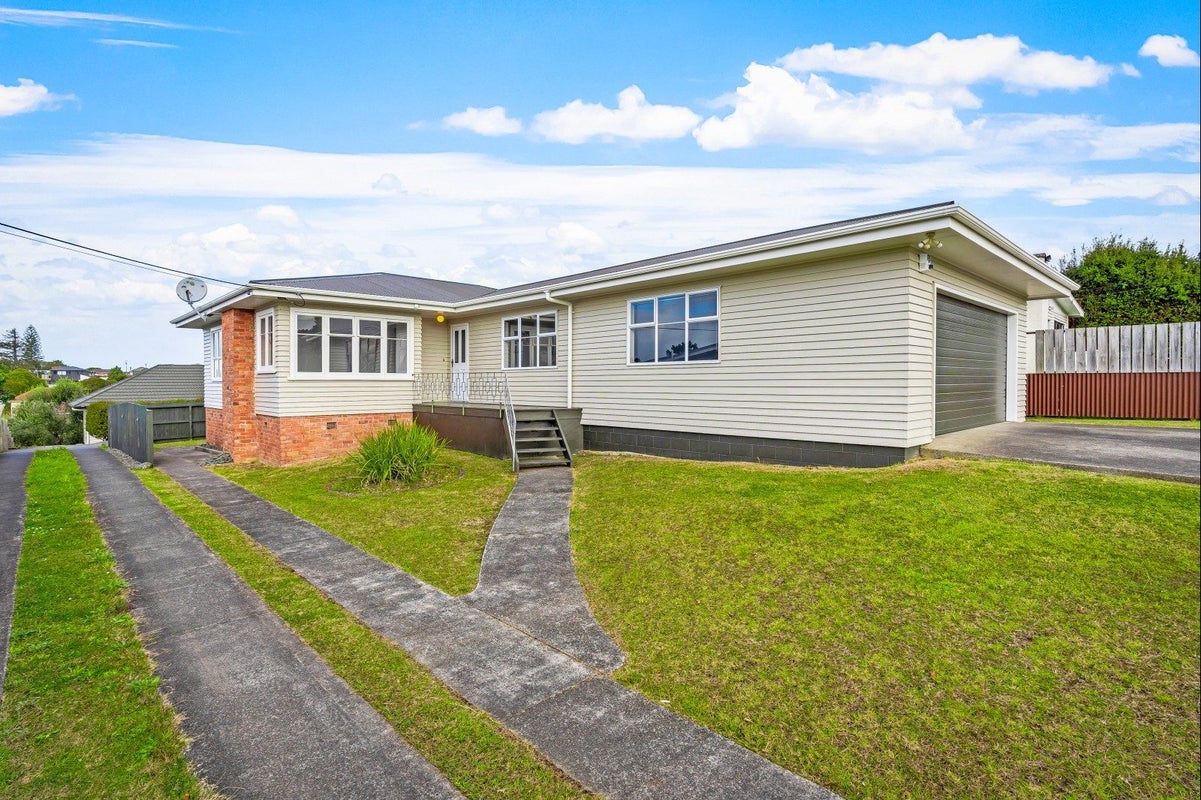 35 Eastglen Road, Glen Eden, Auckland - Carousel 22