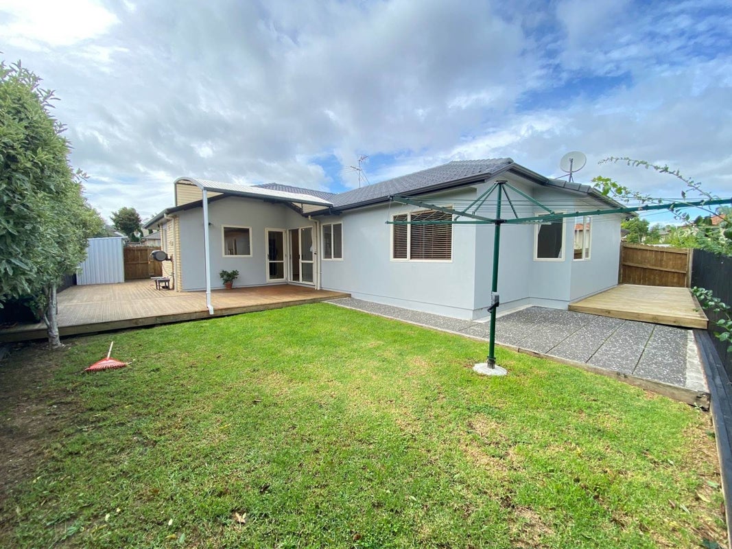 5 Middlefield Drive, East Tamaki Heights, Auckland - Carousel 16