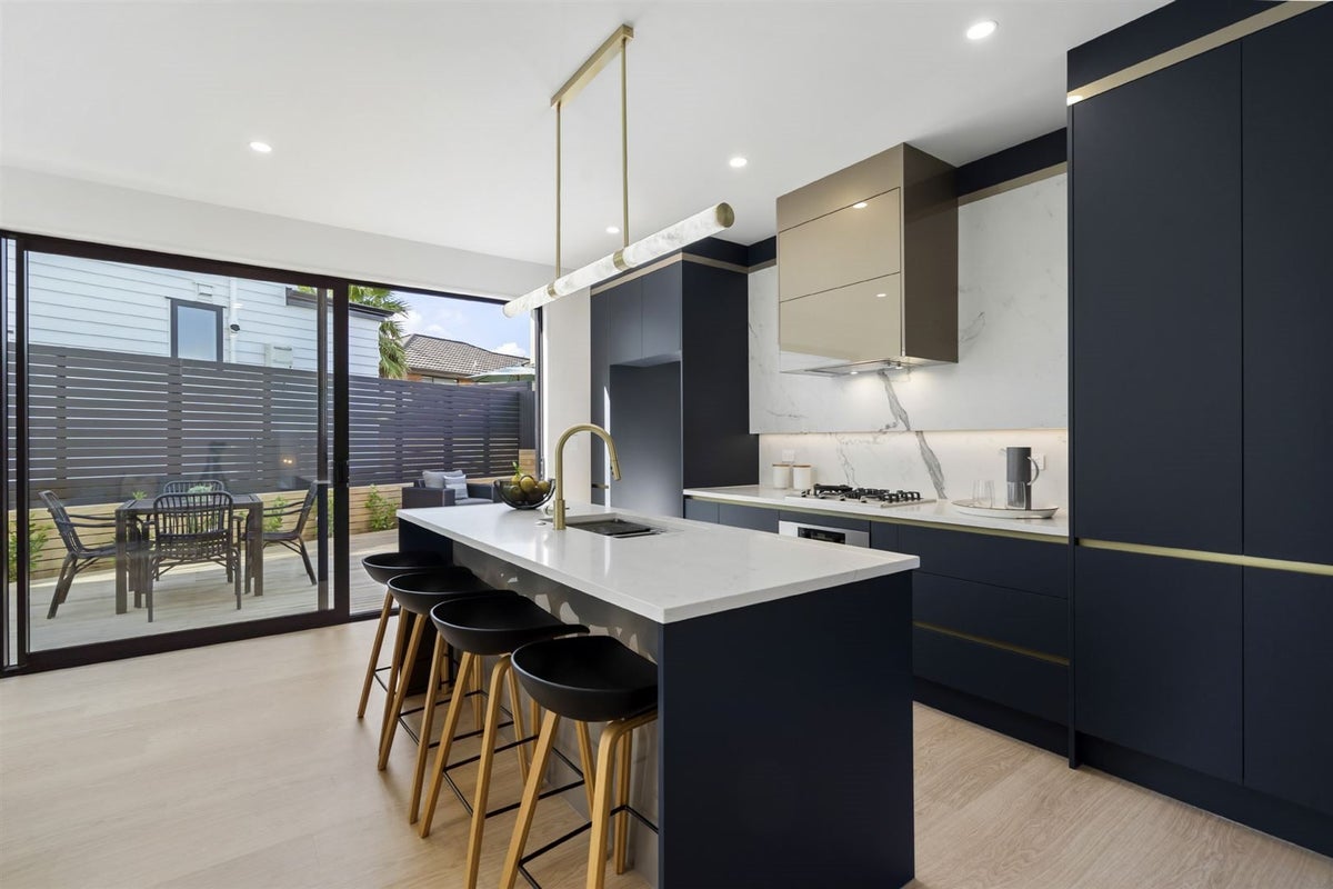 5/5 Lemon Grove Lane, Greenhithe, Auckland - Carousel 2