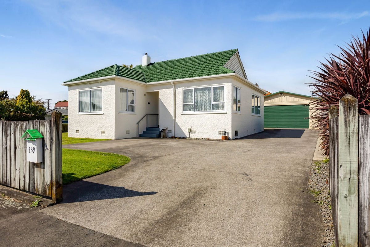 139 Tukapa Street, Westown, New Plymouth - Carousel 1