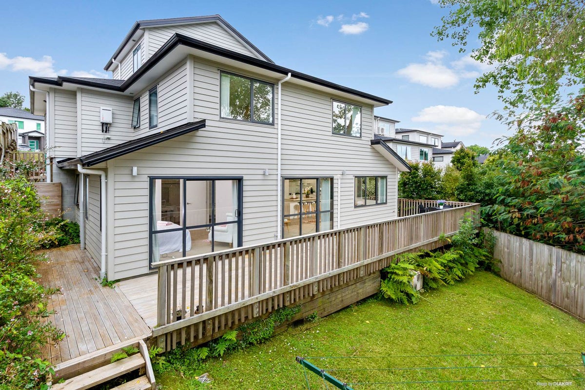 31L Parker Avenue, New Lynn, Auckland - Carousel 2