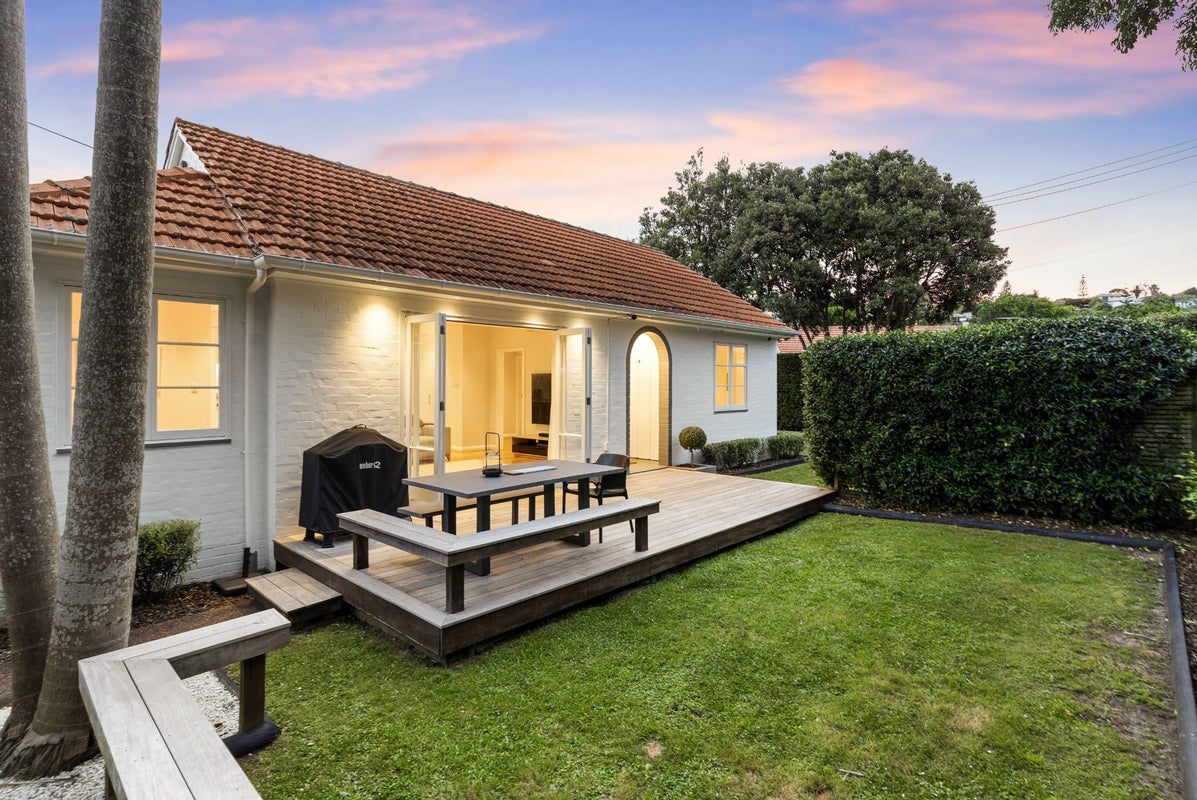 12 Konini Road, Greenlane, Auckland - Carousel 1