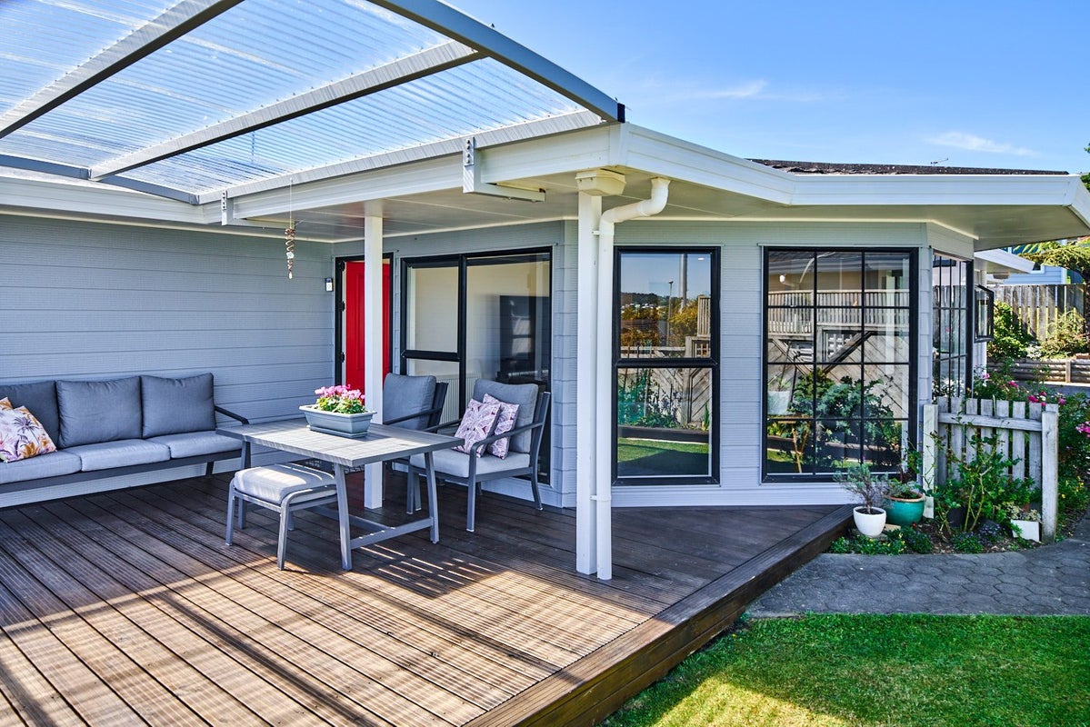 12B Kentwood Drive, Woodridge, Wellington - Carousel 2