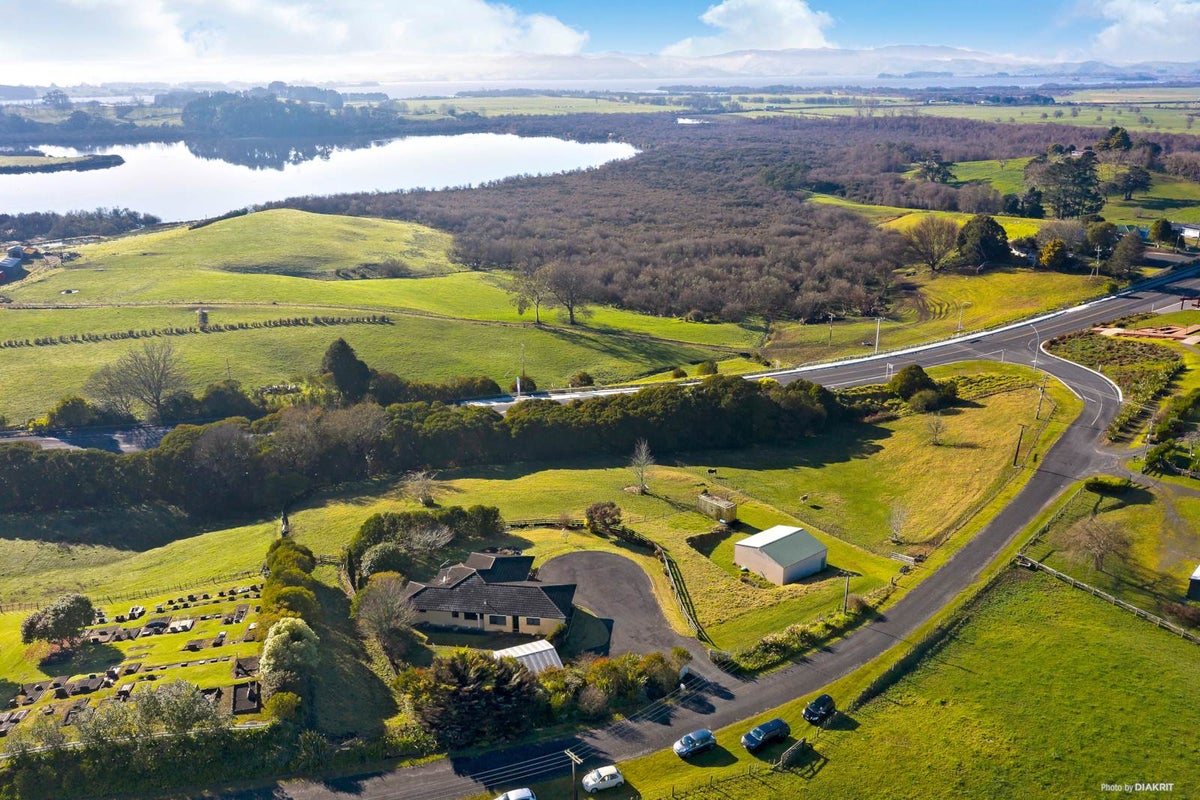 16 Te Wheoro Road, Rangiriri - Carousel 2