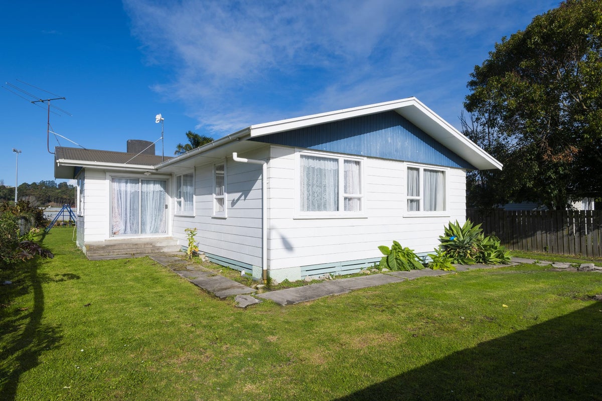 155 Tyndall Road, Outer Kaiti, Gisborne - Carousel 1