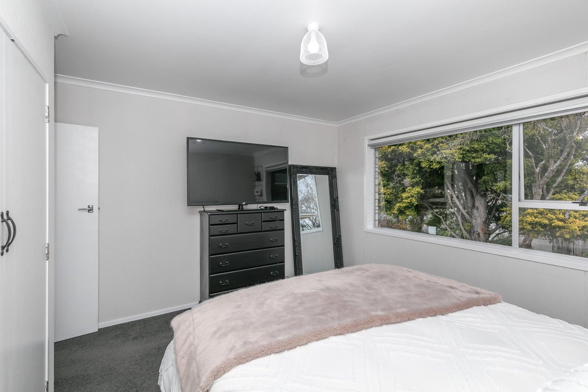 42A Alison Street, Hamilton Lake, Hamilton - Carousel 13