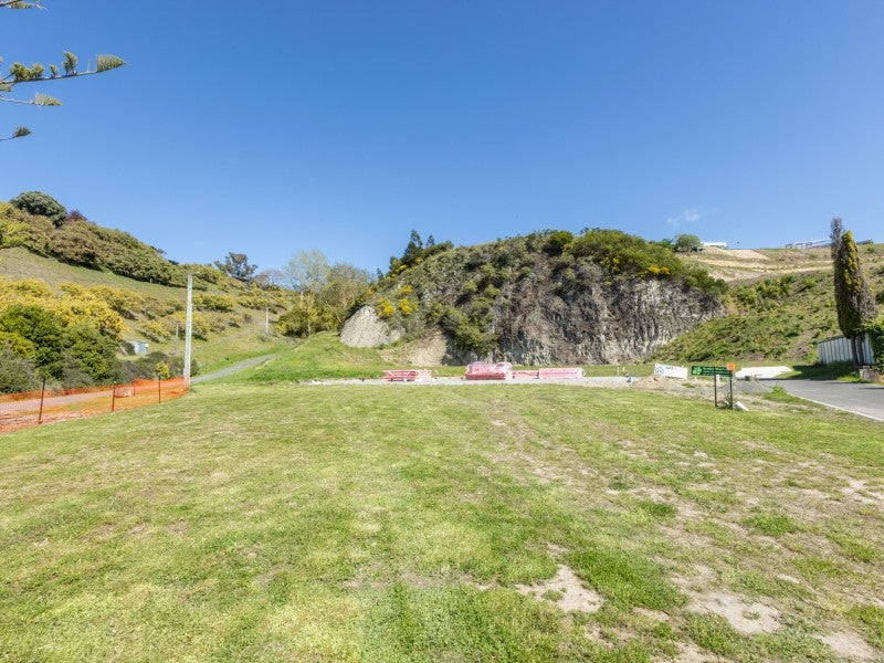 61 Oak Road, Poraiti, Napier - Carousel 8