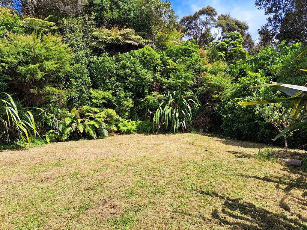 27 Cascade Avenue, Waiatarua, Auckland - Carousel 17