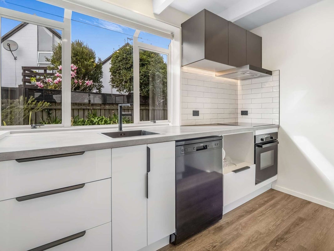 2/40 Ranfurly Street, St. Albans, Christchurch City, Canterbury - Carousel 2
