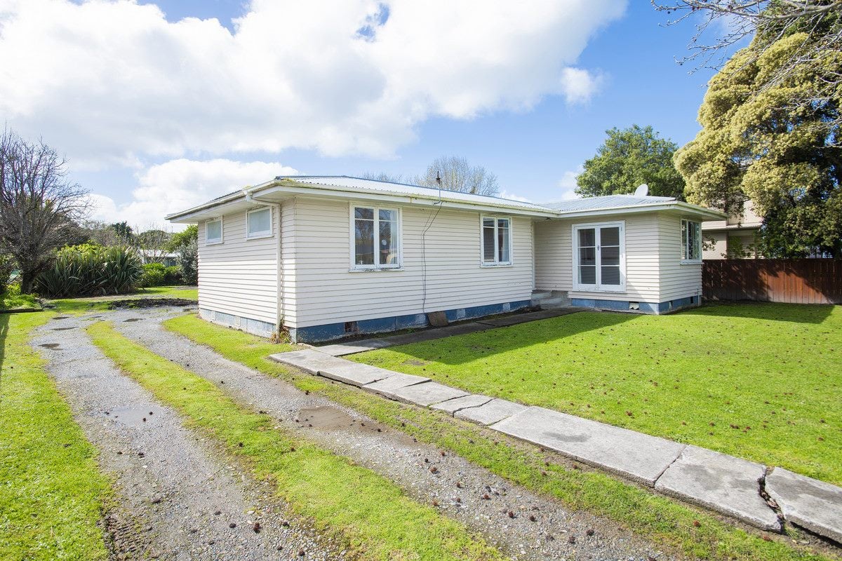 6 Porter Street, Outer Kaiti, Gisborne - Carousel 1