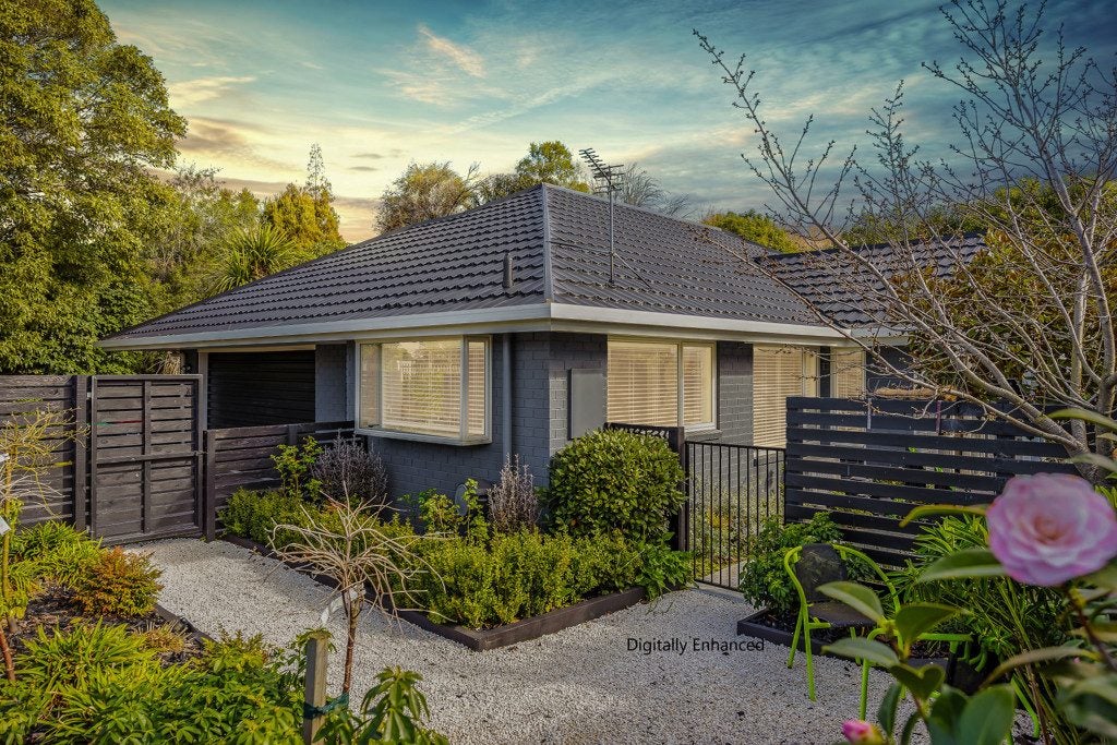 12 Penruddock Rise, Westmorland, Christchurch - Carousel 1