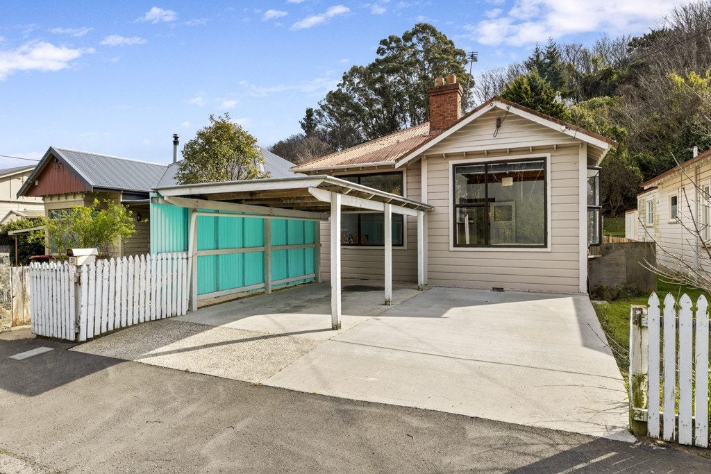 51 Somerville Street, Andersons Bay, Dunedin - Carousel 1