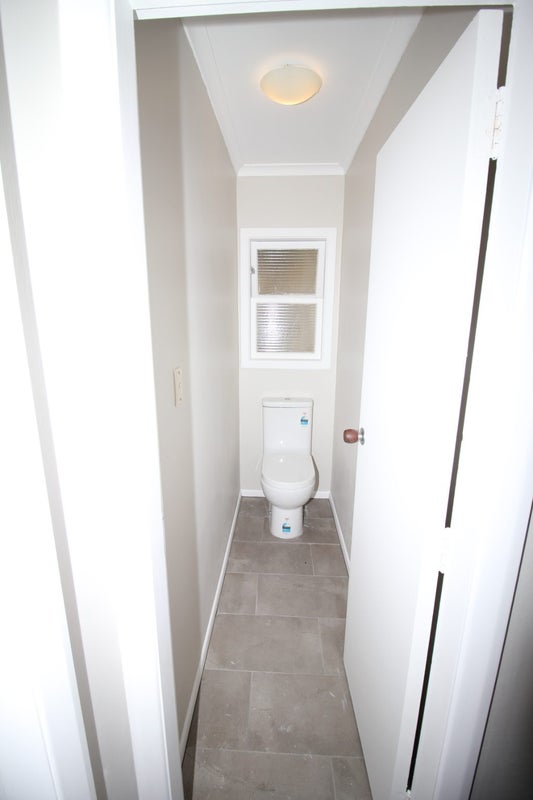 52 Newlands Road, Newlands, Wellington - Carousel 13
