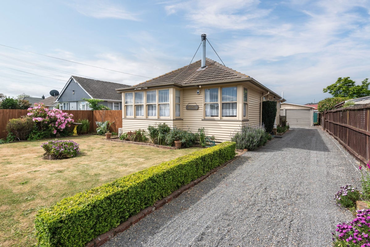 346 Hills Road, Mairehau, Christchurch - Carousel 1
