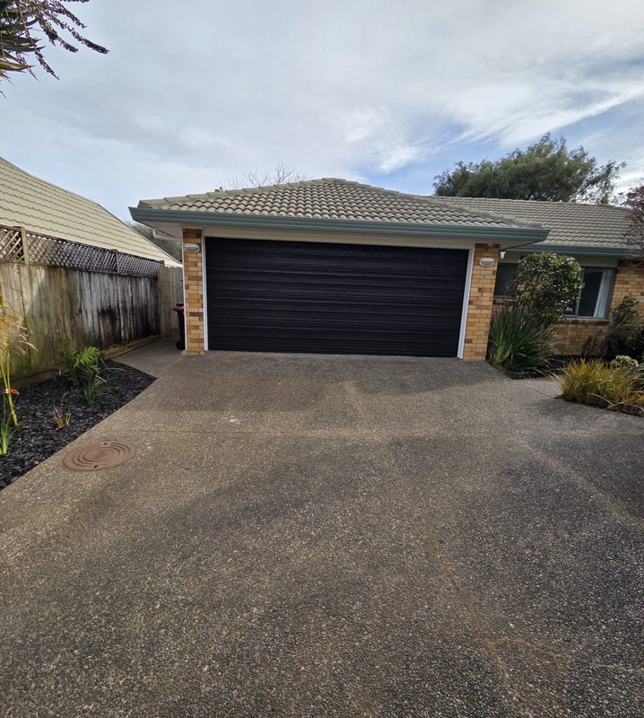 66C Moana Avenue, One Tree Hill, Auckland - Carousel 1