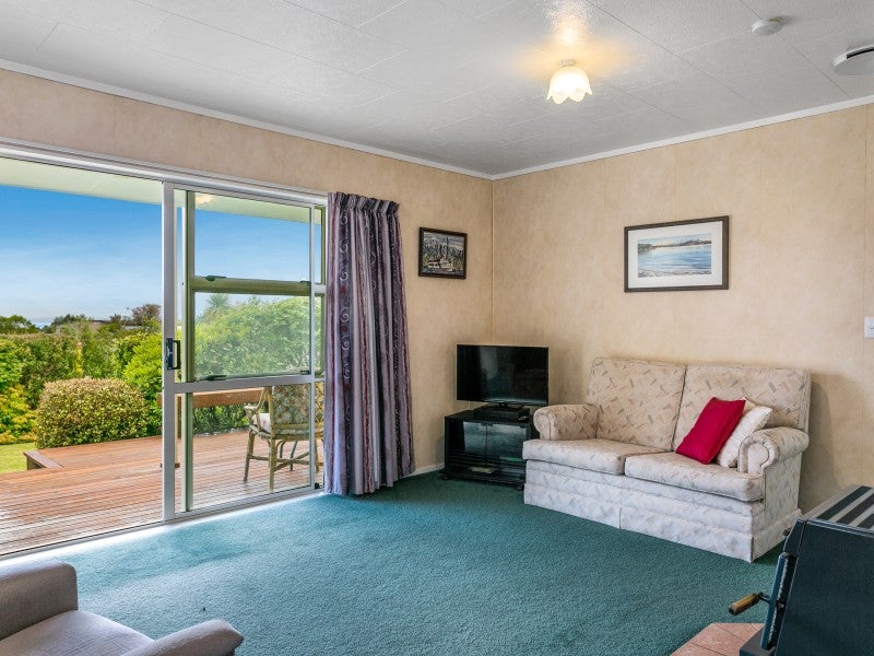16 Rowena Crescent, Motuoapa, Turangi - Carousel 2