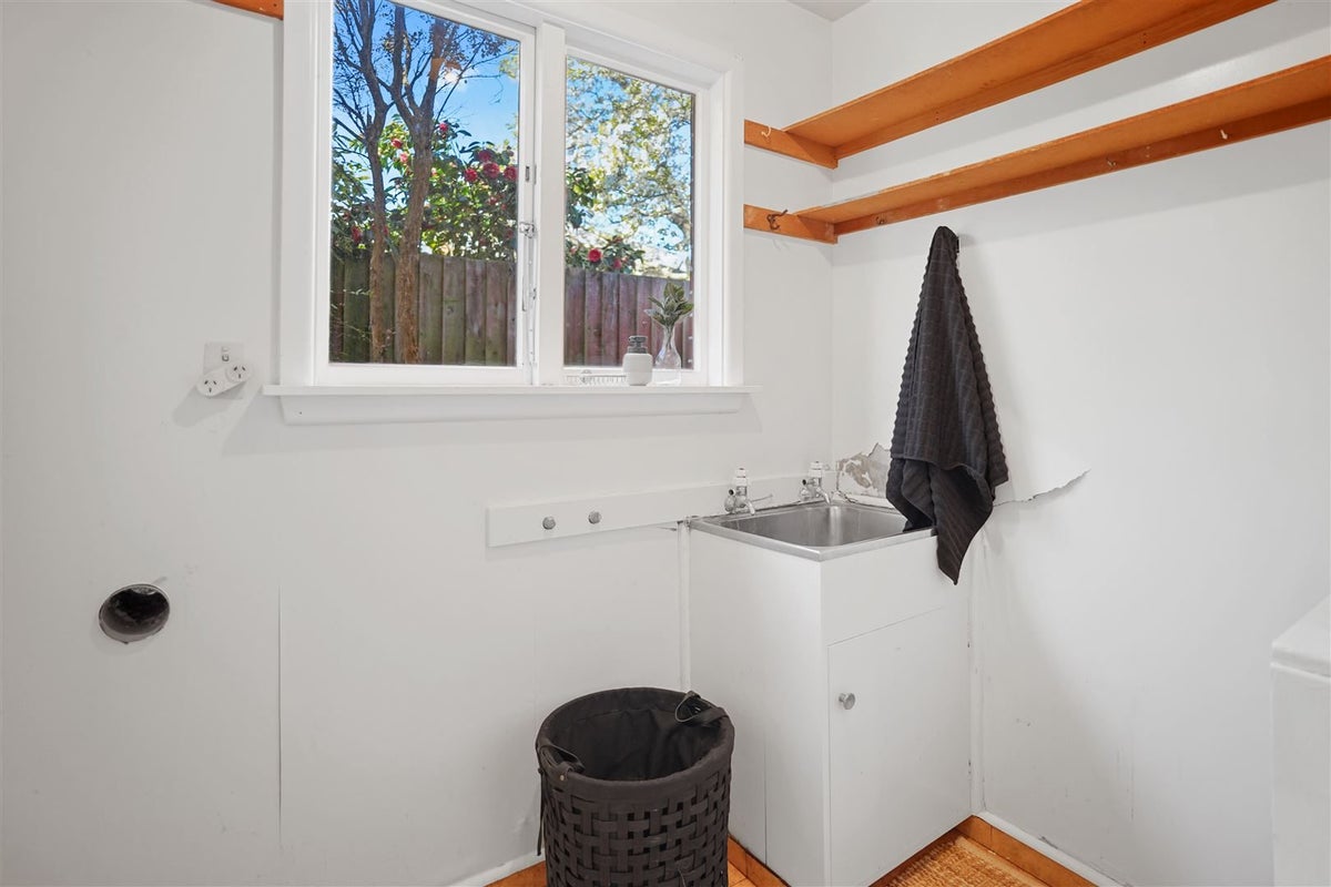42 Arlington Street, Burnside, Christchurch - Carousel 31