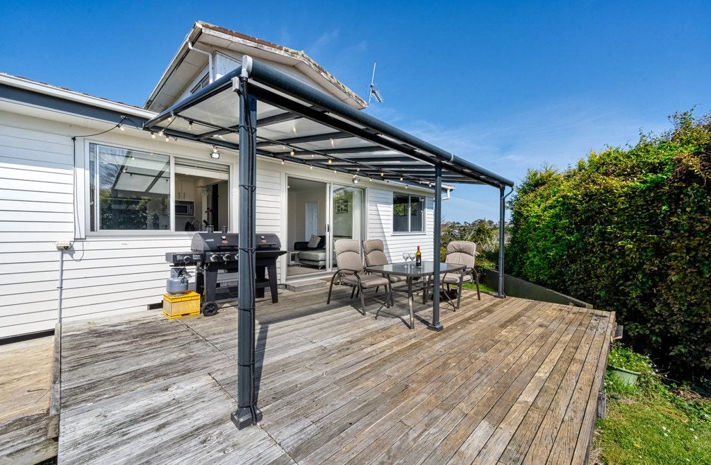37 Robbies Road, Shelly Park, Auckland - Carousel 2