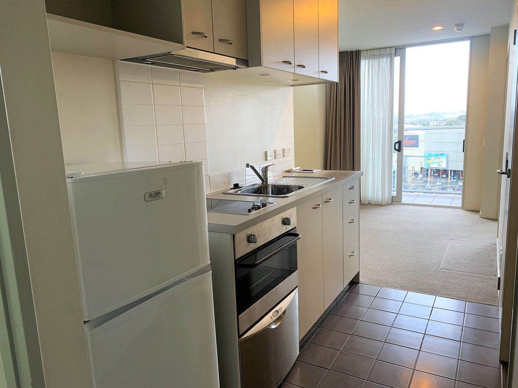803/17 Osterley Way, MANUKAU, AUCKLAND - Carousel 1