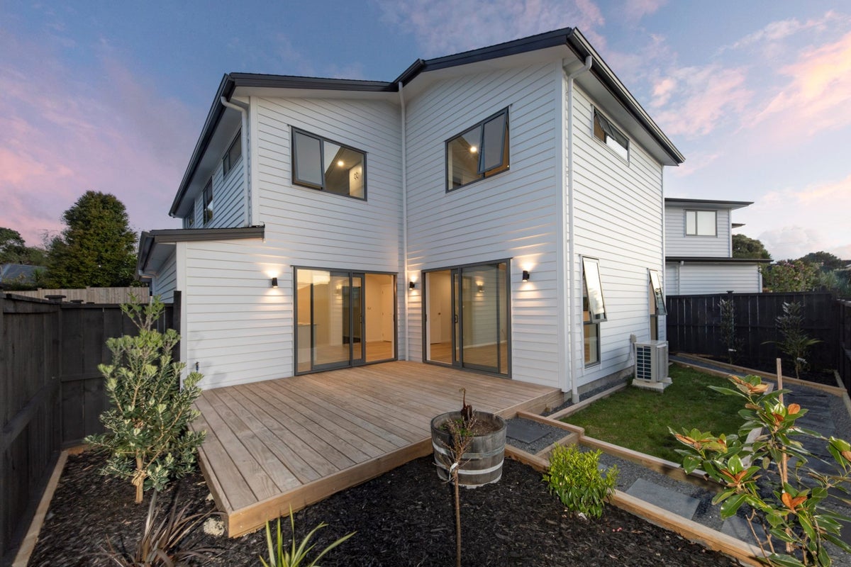 53B Mcleod Road, Te Atatu South, Auckland - Carousel 2