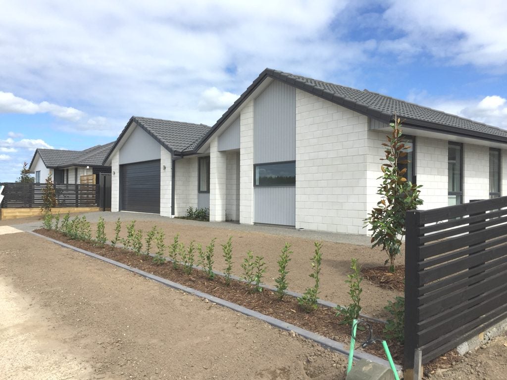32 Te Ranga Memorial Drive, Pyes Pa, Tauranga - Carousel 2