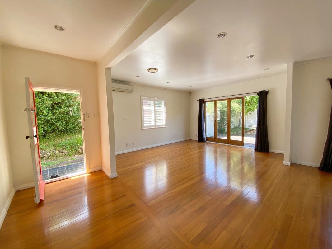 3 Haronui Road, Greenlane, Auckland - Carousel 2