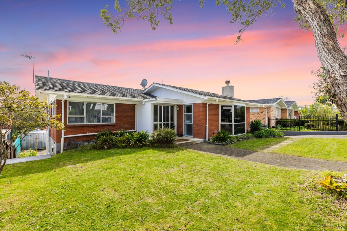 75 Clark Road, Pahurehure, Papakura - Carousel 2
