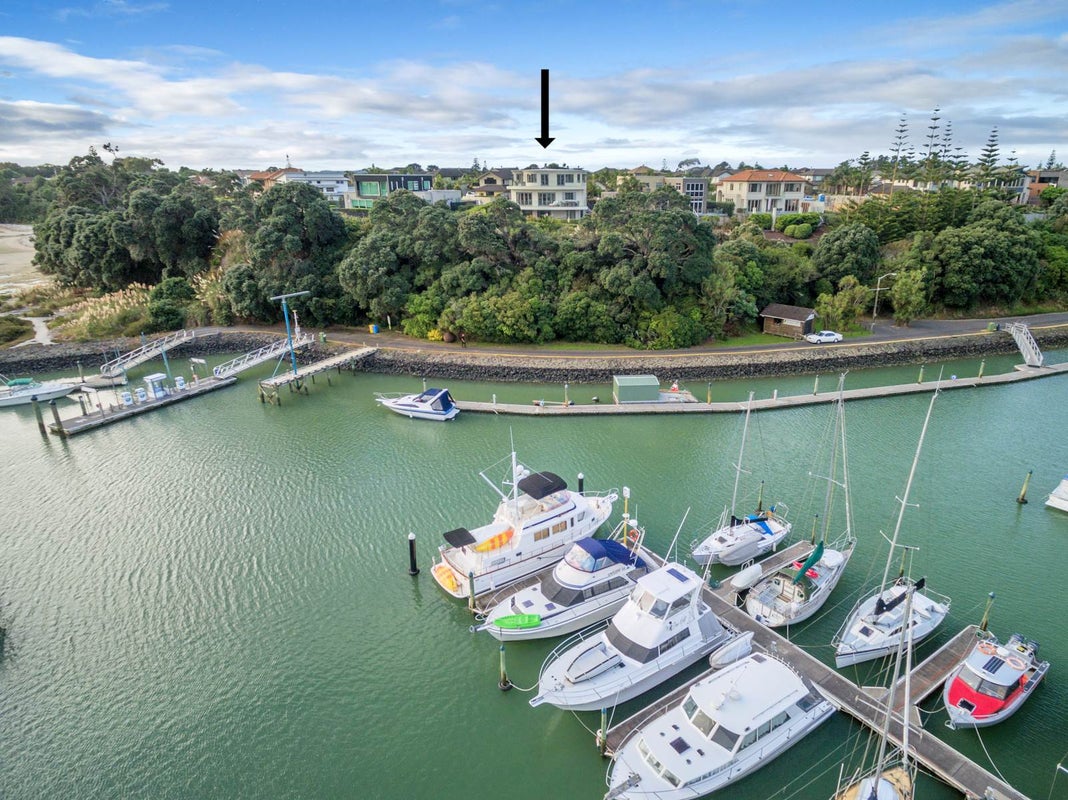 79 Pine Harbour Parade, Beachlands, Auckland - Carousel 1