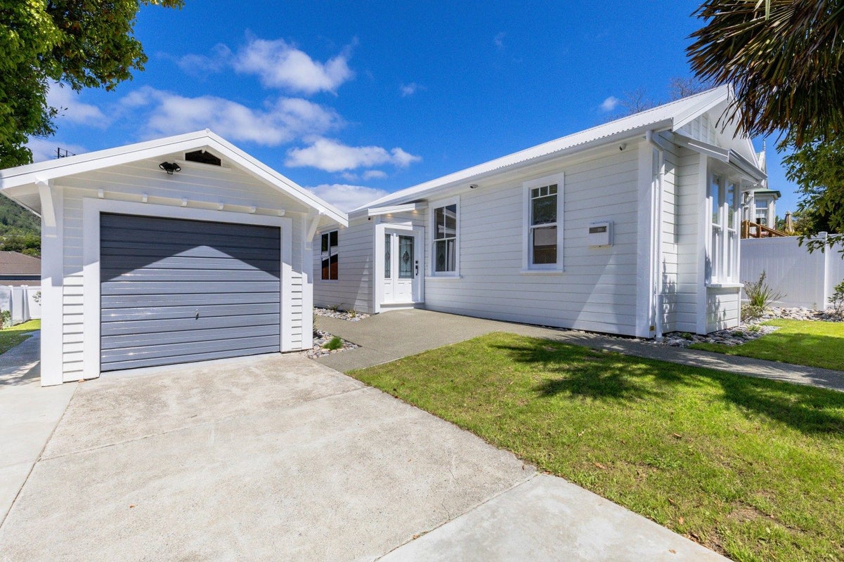 9 Emano Street, Toi Toi, Nelson - Carousel 1