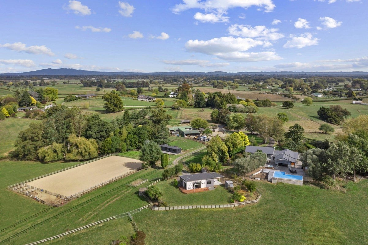 1146 Victoria Road, Tauwhare, Hamilton - Carousel 1