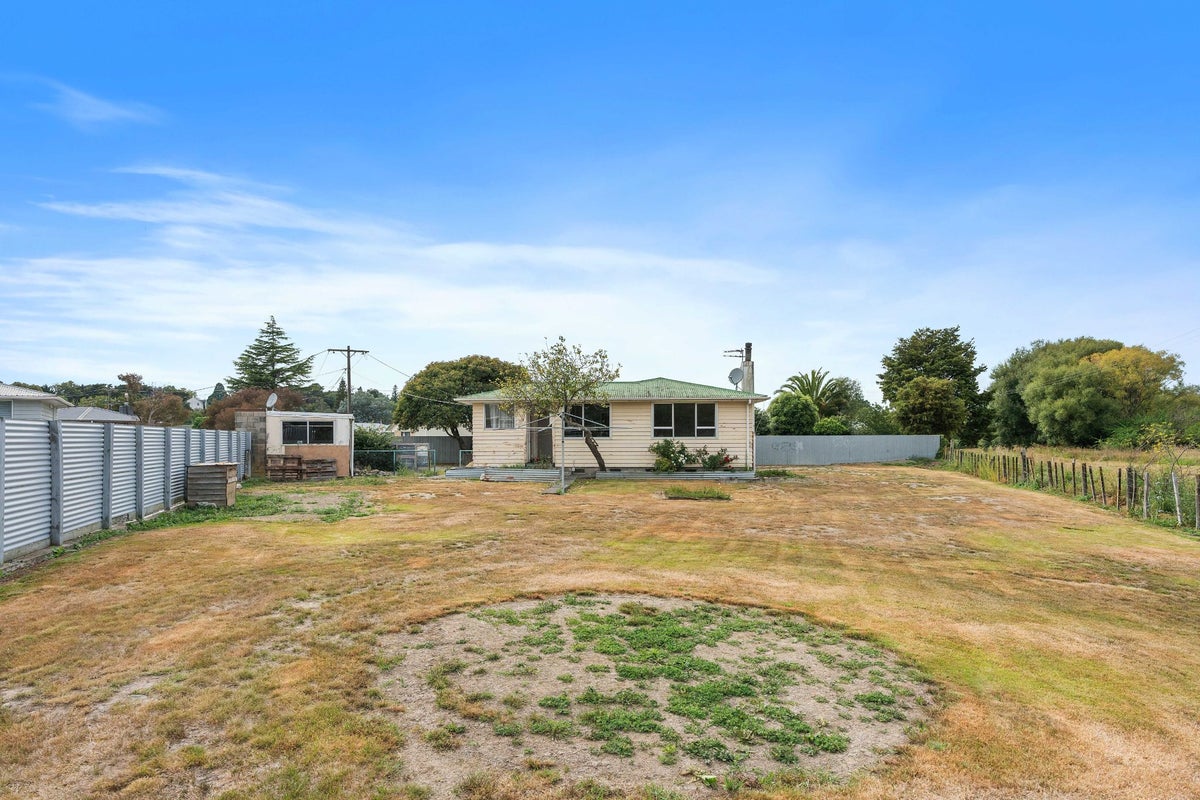 124 Oxford Street, Lansdowne, Masterton - Carousel 2