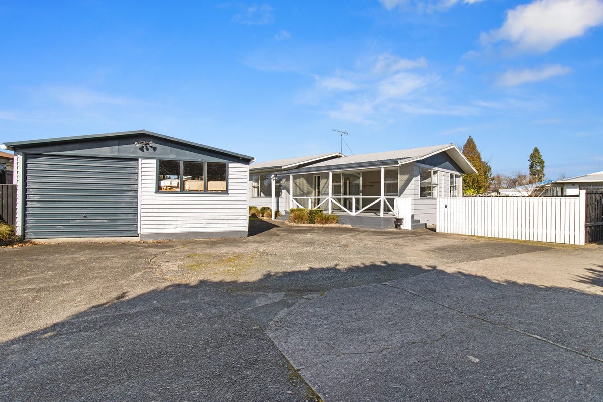 1/6 Oakfield Crescent, Pukete, Hamilton - Carousel 15