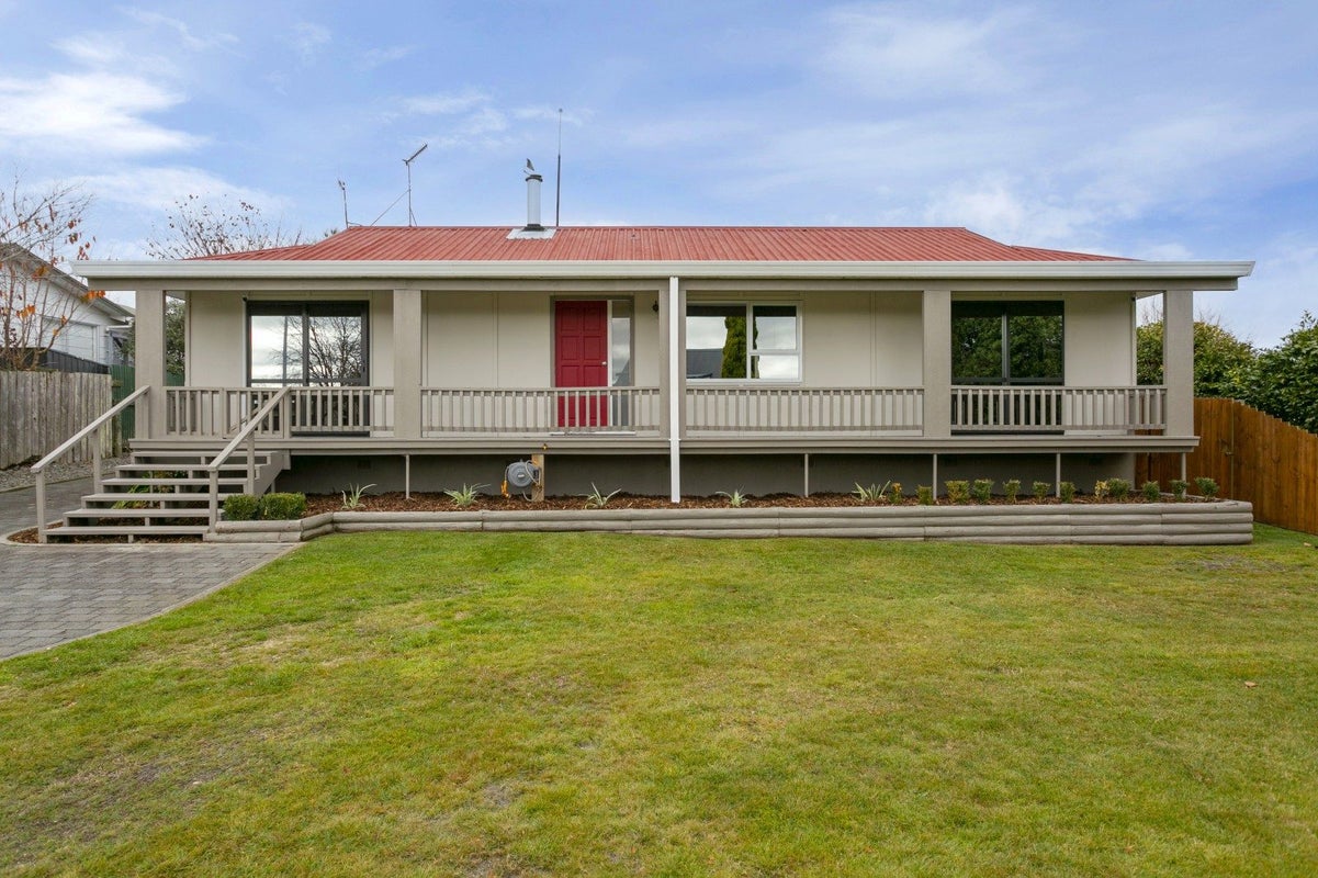 26 Epping Place, Richmond Heights, Taupo - Carousel 1