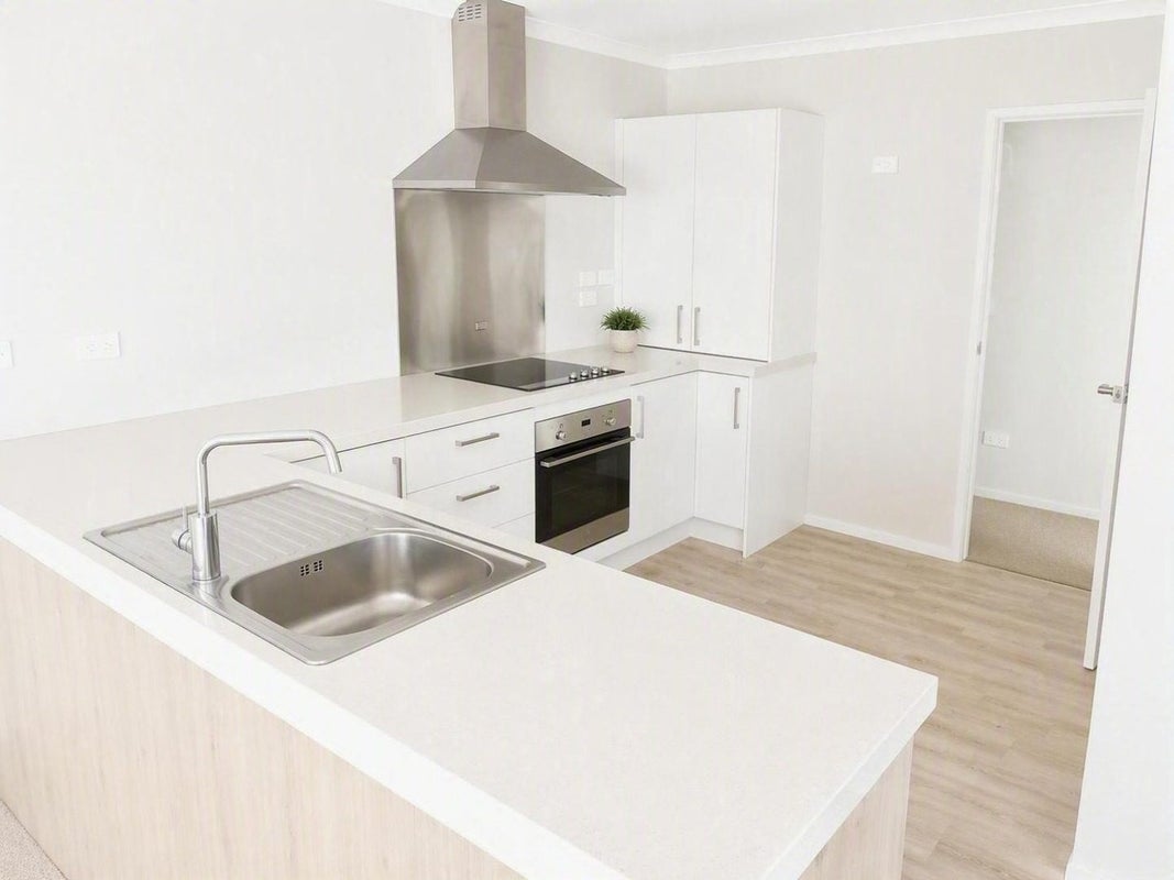 2/24 Lorne Street, Melville, Hamilton, Waikato - Carousel 2