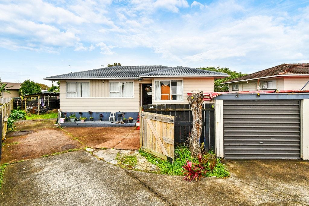 12A John Walker Drive, Manurewa, Auckland - Carousel 1