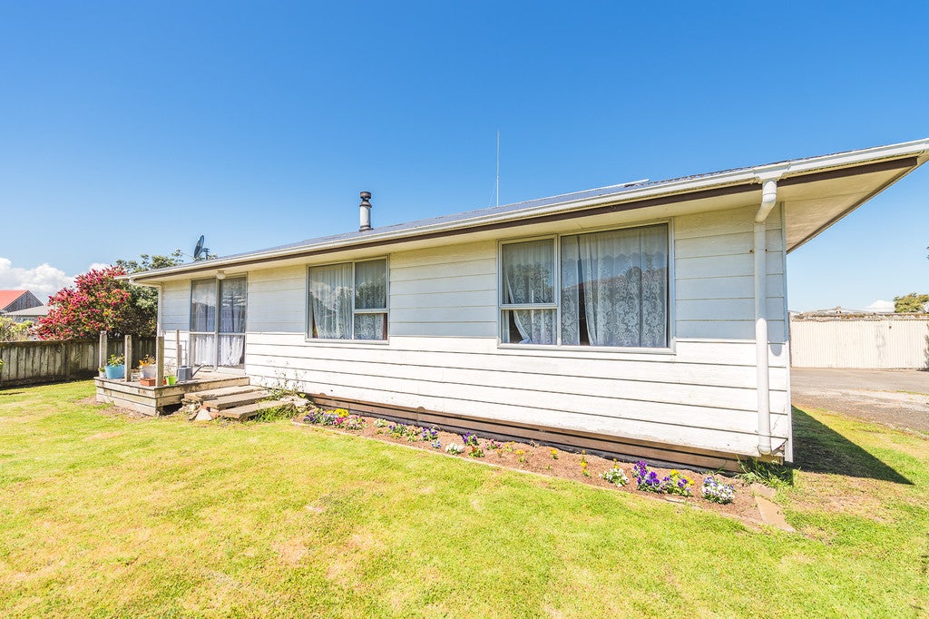 61 Hinau Street, Castlecliff, Whanganui - Carousel 2