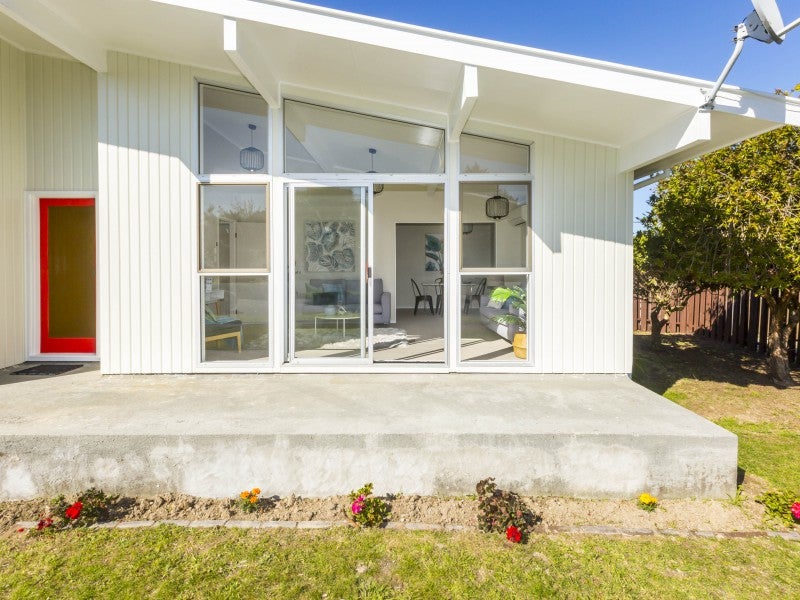 117 California Drive, Totara Park, Upper Hutt - Carousel 24