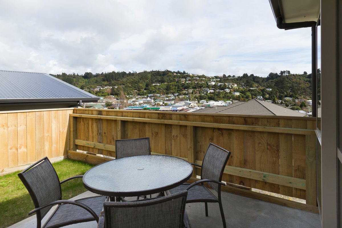 14 Speldhurst Grove, Stokes Valley, Lower Hutt - Carousel 2