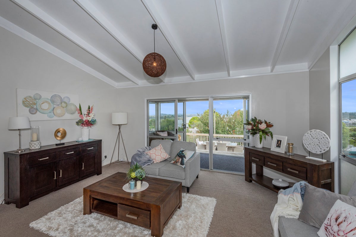 37 Eureka Place, Parahaki, Whangarei - Carousel 1