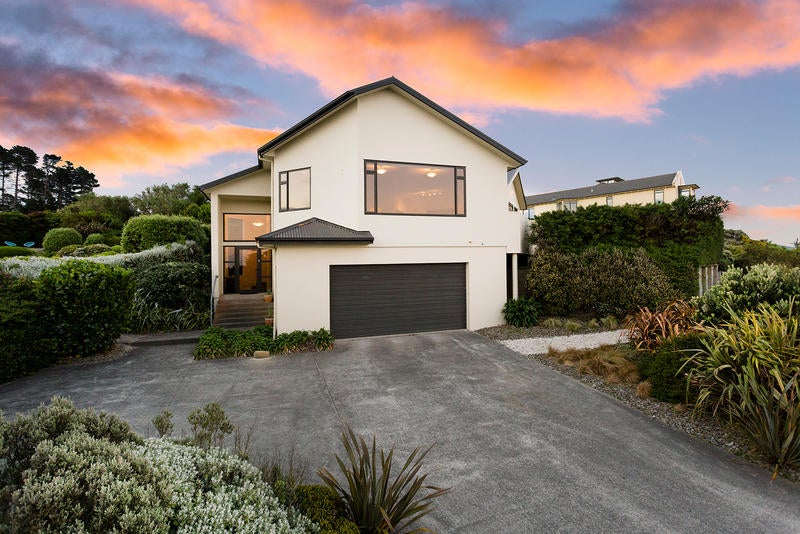 8 Highgrove, Saint Clair, Dunedin - Carousel 2