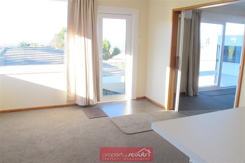 124B Highgate, Roslyn, Dunedin - Carousel 2
