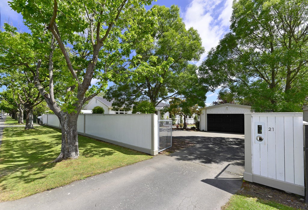 21 Koromiko Street, Saint Martins, Christchurch - Carousel 1
