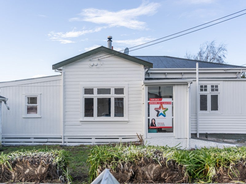 100 Pembroke Street, Carterton - Carousel 2