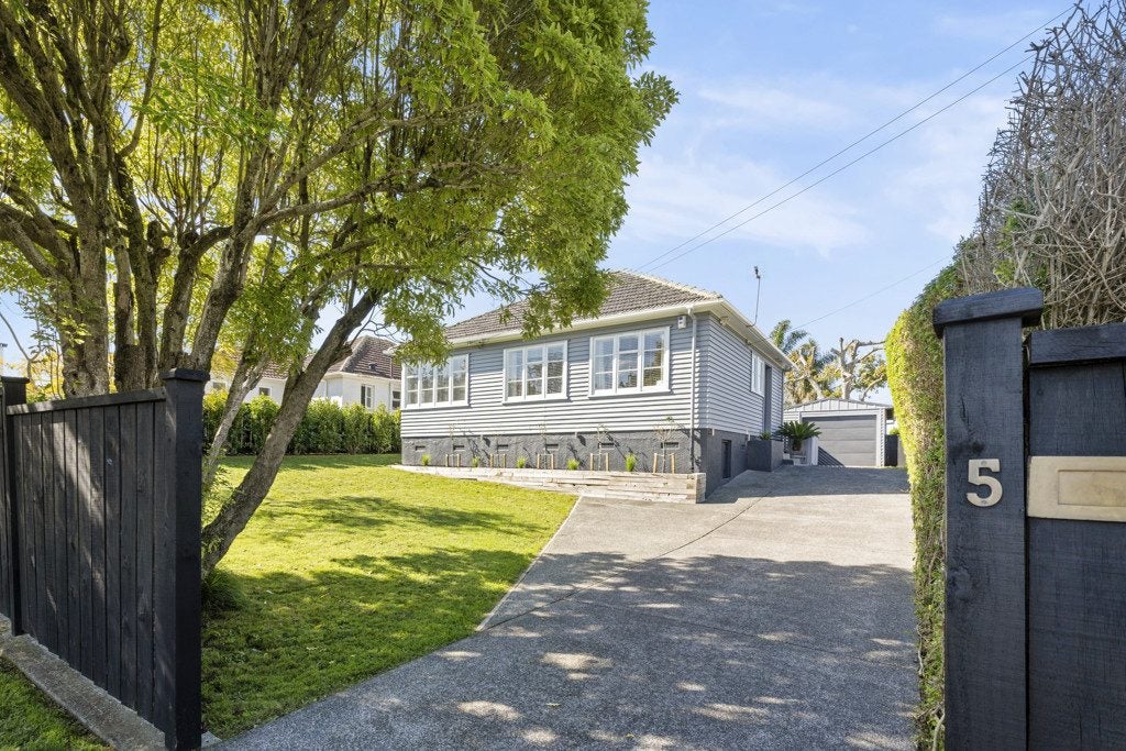5 Curzon Street, Onehunga, Auckland - Carousel 2