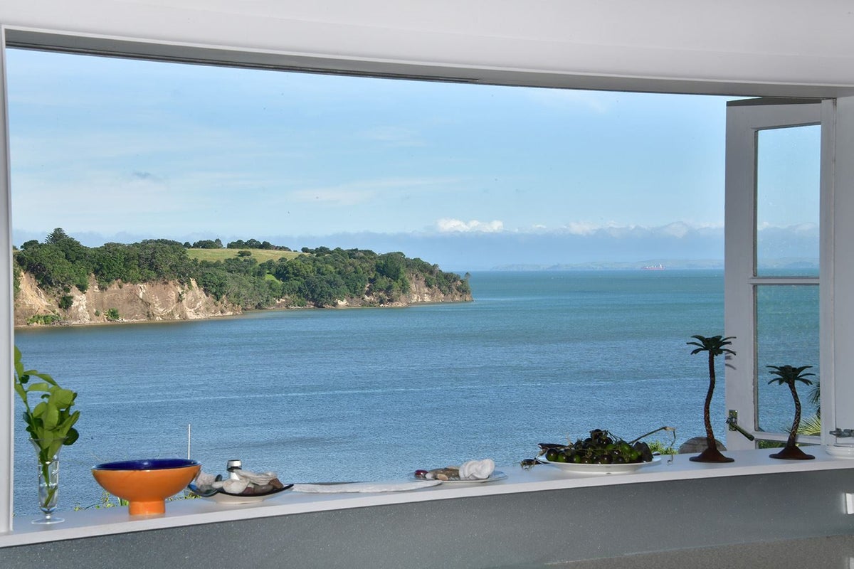A/76A SHAKESPEAR RD, Army Bay, Whangaparaoa - Carousel 1