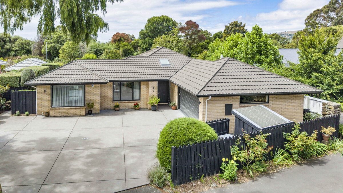 6 Capri Lane, Hoon Hay, Christchurch - Carousel 1